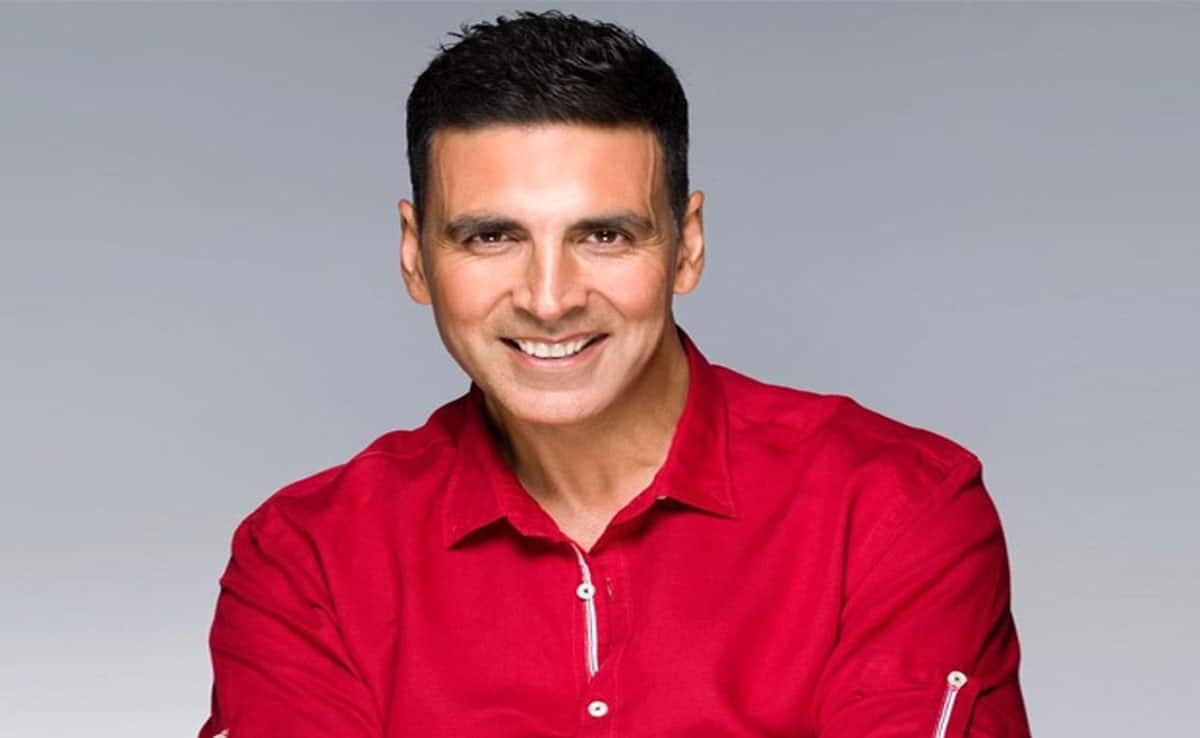 Sunil Darshan broke his silence on Akshay Kumar's ouster from the film 'Barsaat'