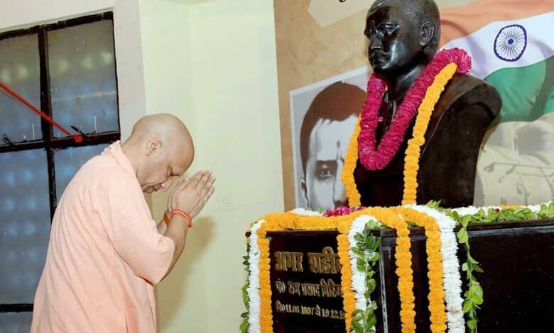 CM Yogi pays tribute at the Kakori incident centenary celebrations