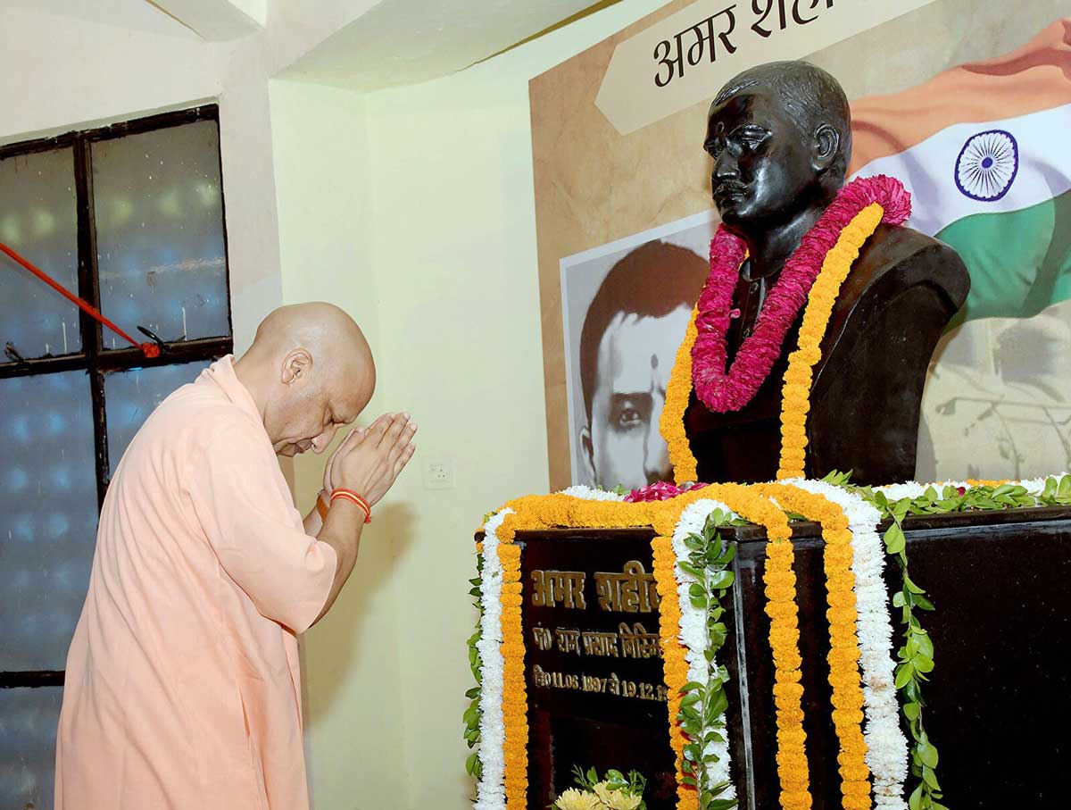 CM Yogi pays tribute at the Kakori incident centenary celebrations