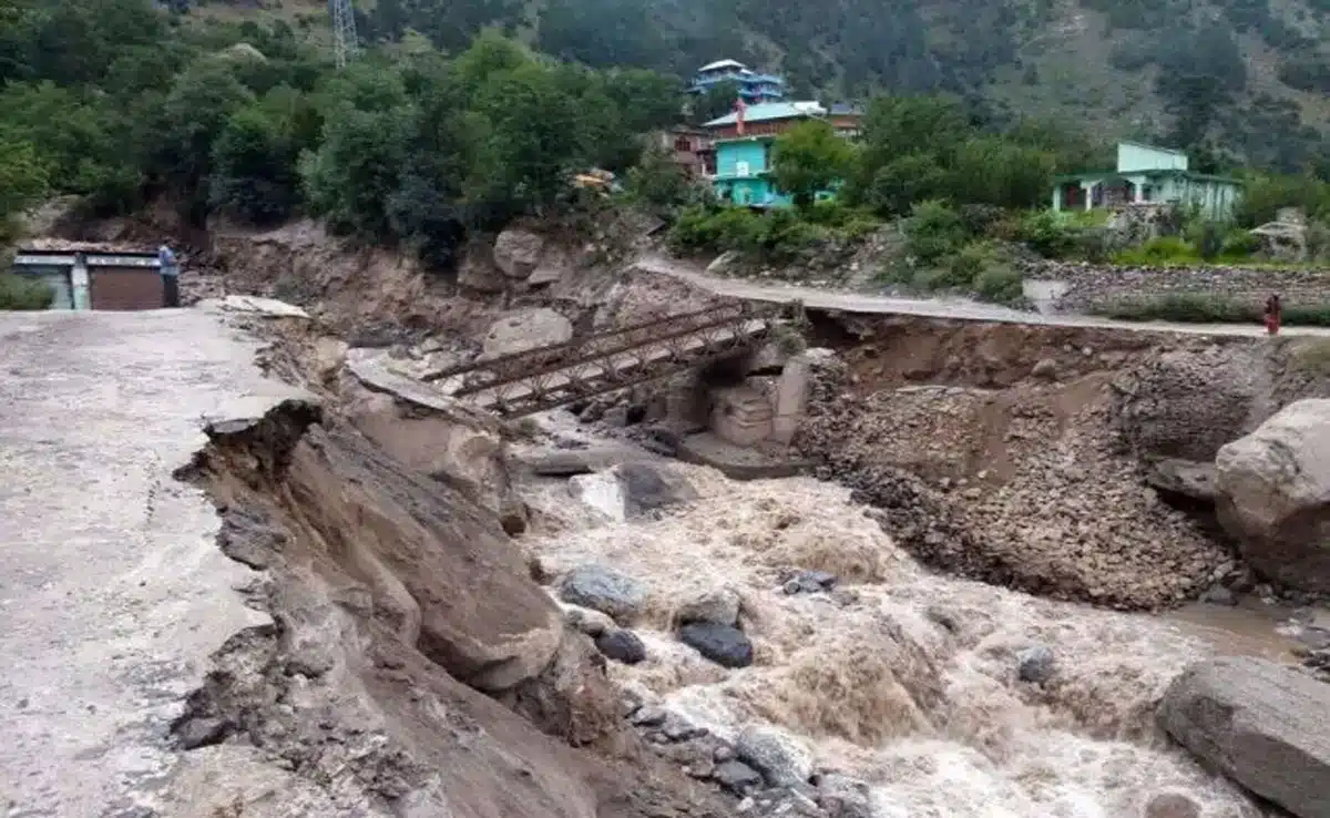 7 people died due to cloudburst and landslide in Kathua, Jammu-Kashmir, rescue operation continues
