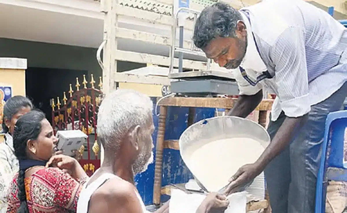 Door to door delivery of ration for the elderly and disabled started in Tamil Nadu