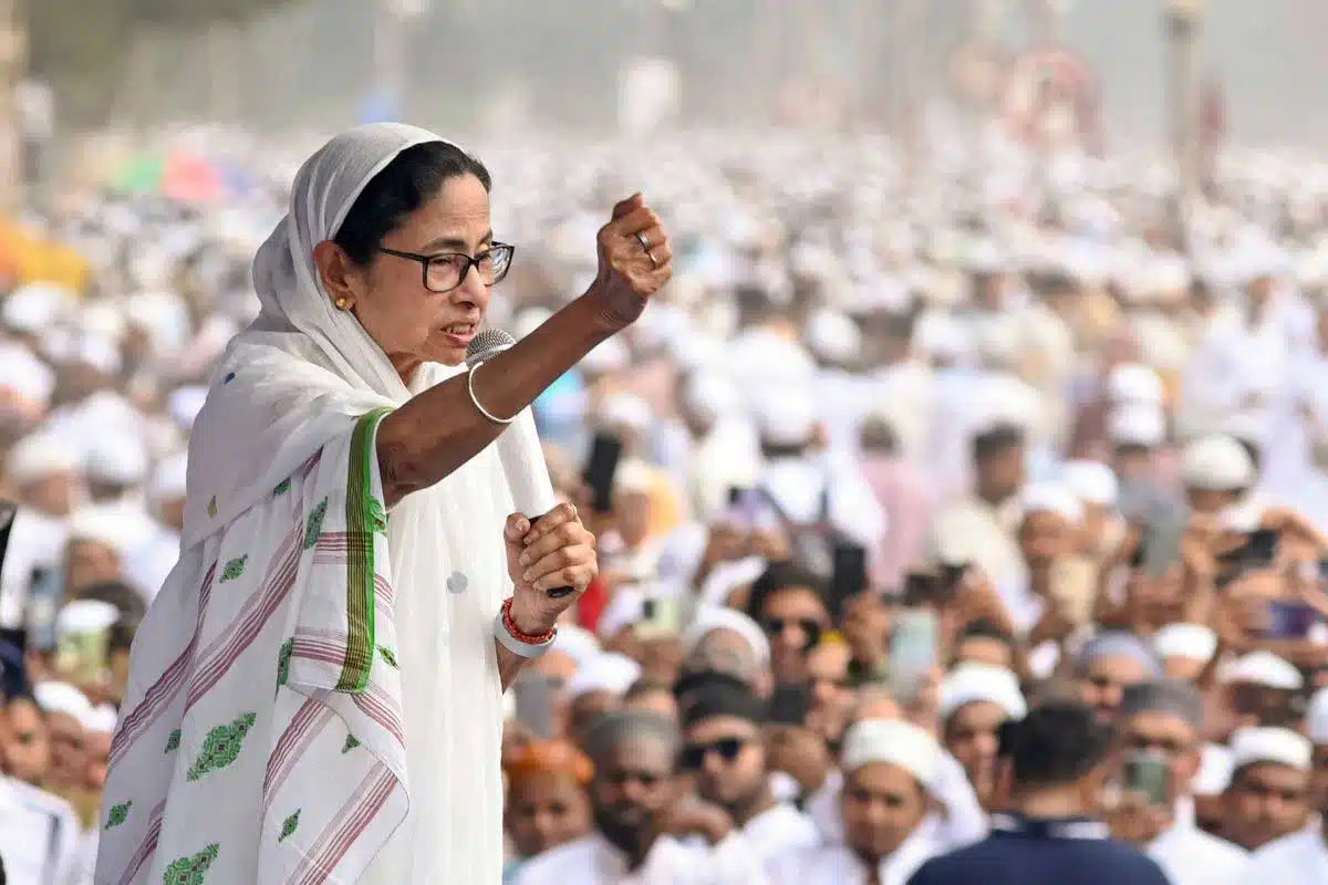 Mamata Banerjee attacks SIR