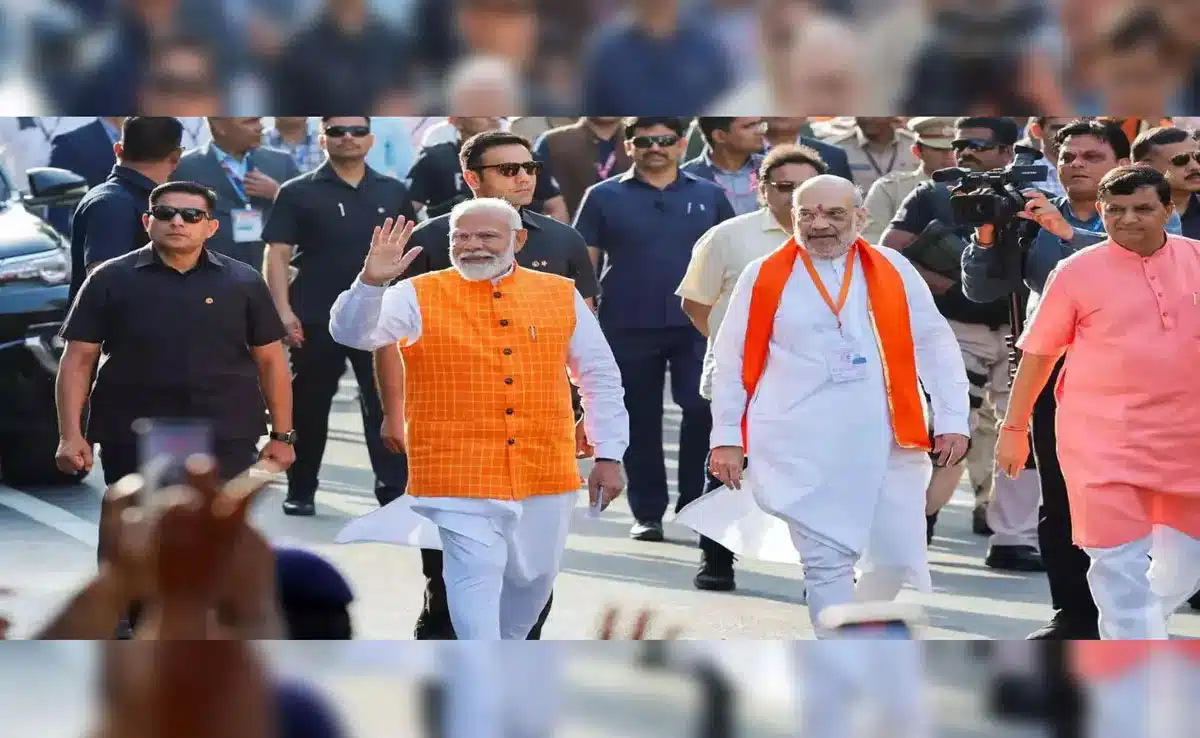 PM Modi to unveil development projects worth Rs 2,200 crore in Varanasi today