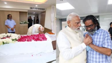 PM Modi paid tribute to Shibu Soren at Ganga Ram Hospital, expressed condolences to his family