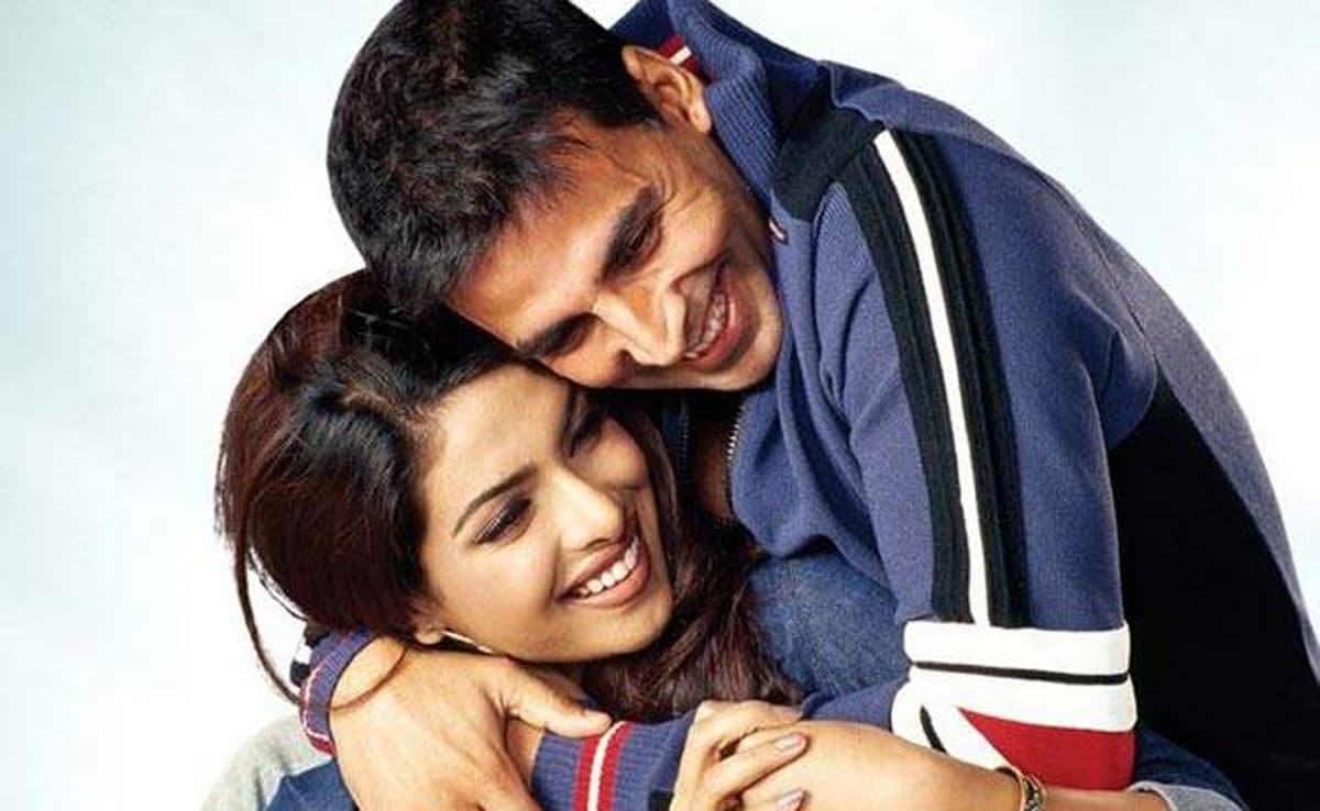 Sunil Darshan broke his silence on Akshay Kumar's ouster from the film 'Barsaat'