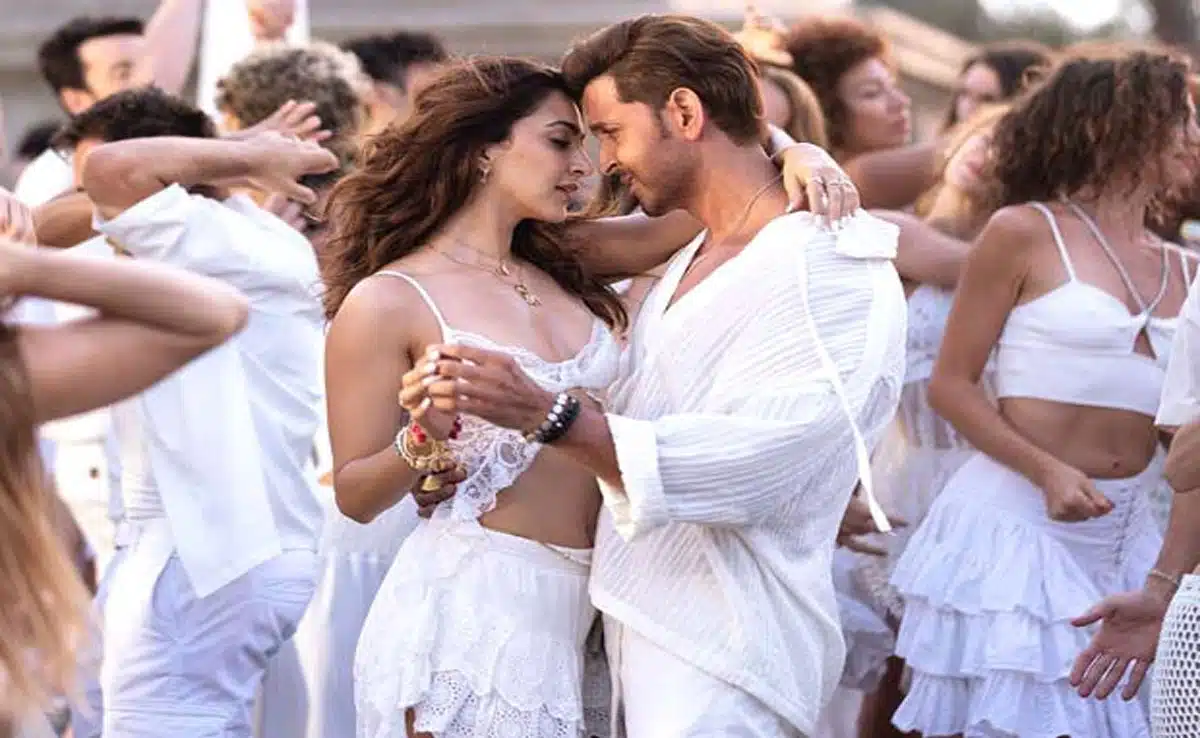 'War 2' movie's first song 'Aavaan Jaavaan' released, fans are happy