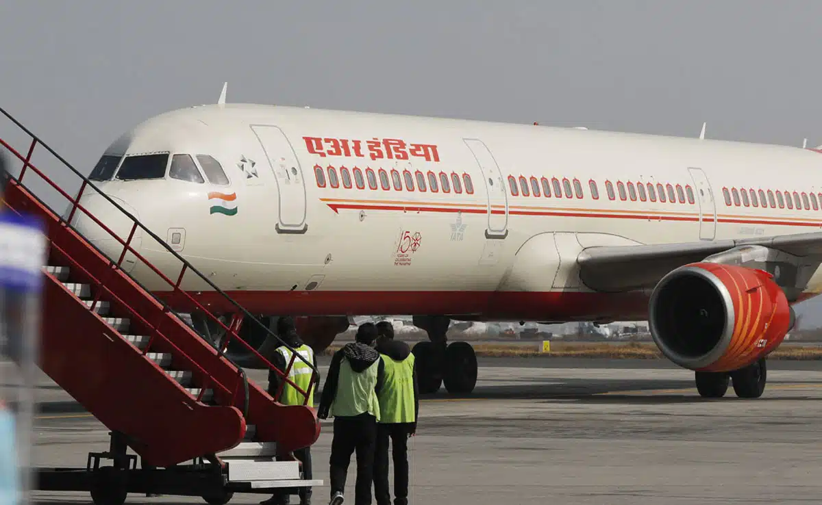 Air India plane made an emergency landing due to technical fault, major accident averted