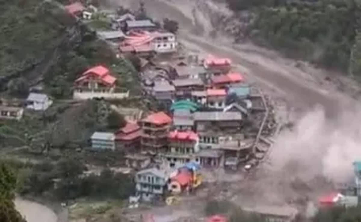 Uttarkashi Cloudburst: 10 people died due to flash floods, buildings washed away in Dharali