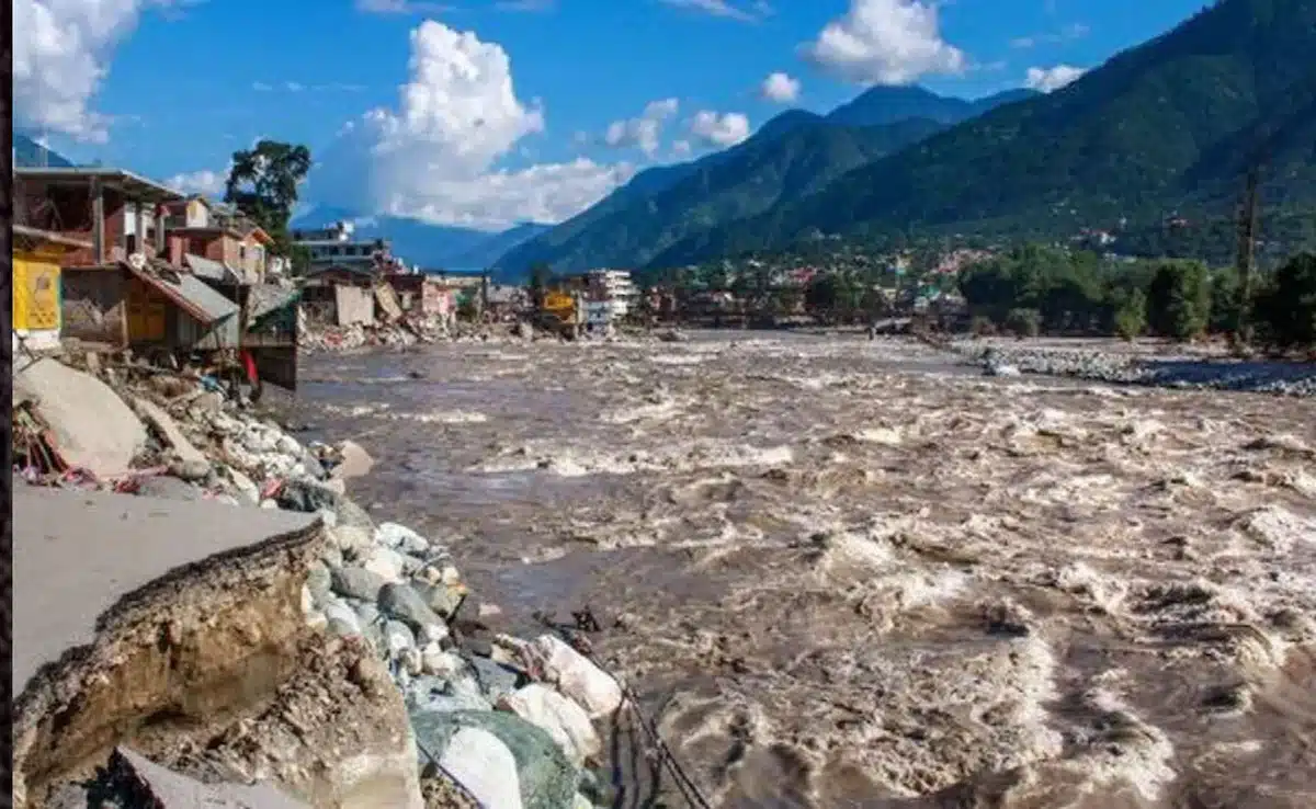 Weather update: Rain alert issued in Delhi-NCR, Uttarakhand; Amarnath and Kedarnath Yatra suspended