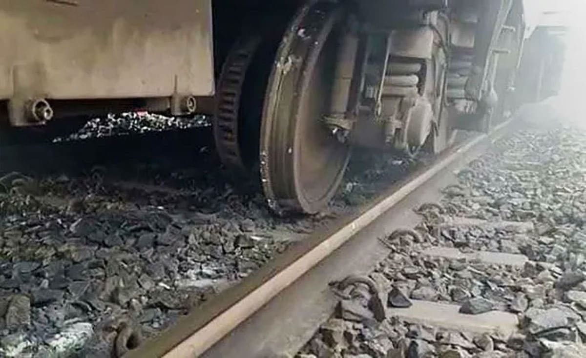 Train derailment incident in Pakistan's Punjab