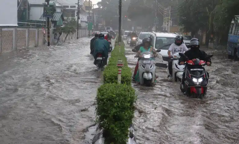 Two people died due to heavy rains in Rajasthan, hundreds of people were evacuated