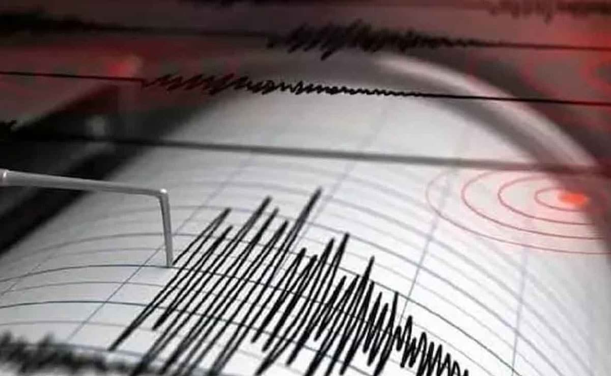 Magnitude 7.0 earthquake strikes off Russia's Kamchatka coast