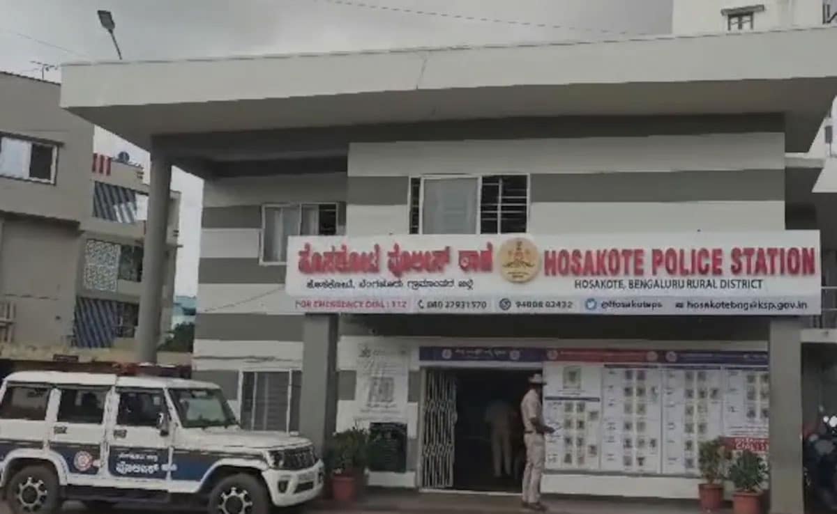 Bengaluru couple killed 2 children, then planned suicide