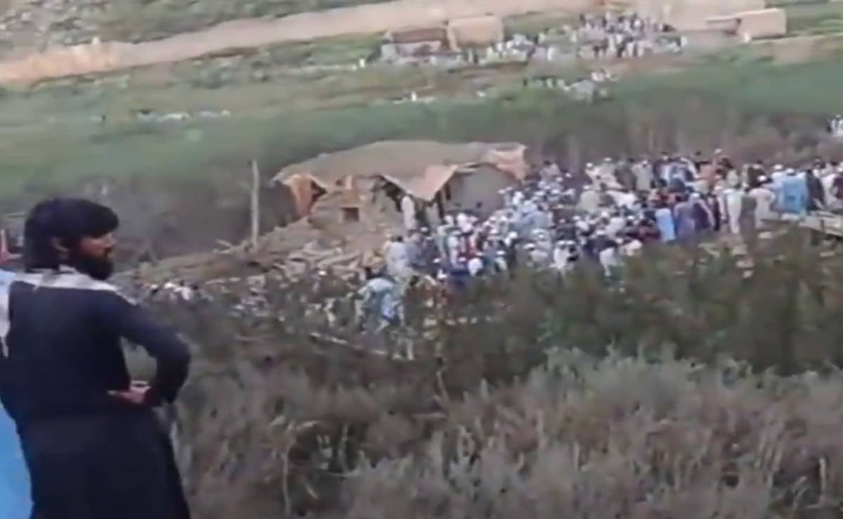 Blast at Pakistani Taliban compound in Khyber Pakhtunkhwa province kills 24