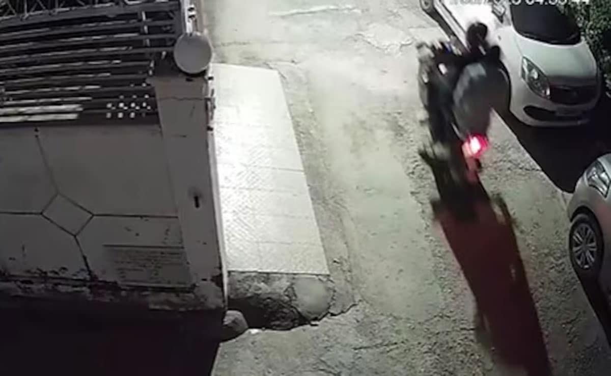 CCTV footage of firing outside Disha Patani's house surfaces