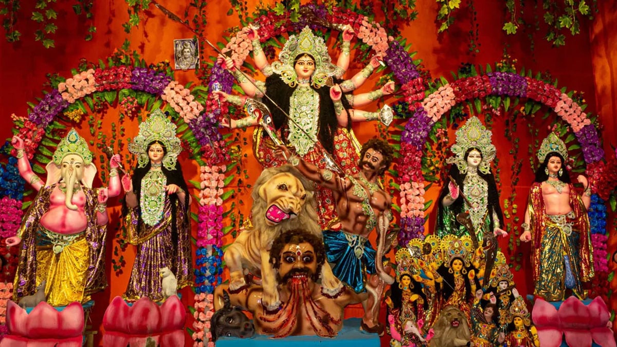 Durga Puja 2025: Dates of Mahalaya, Ashtami and Immersion