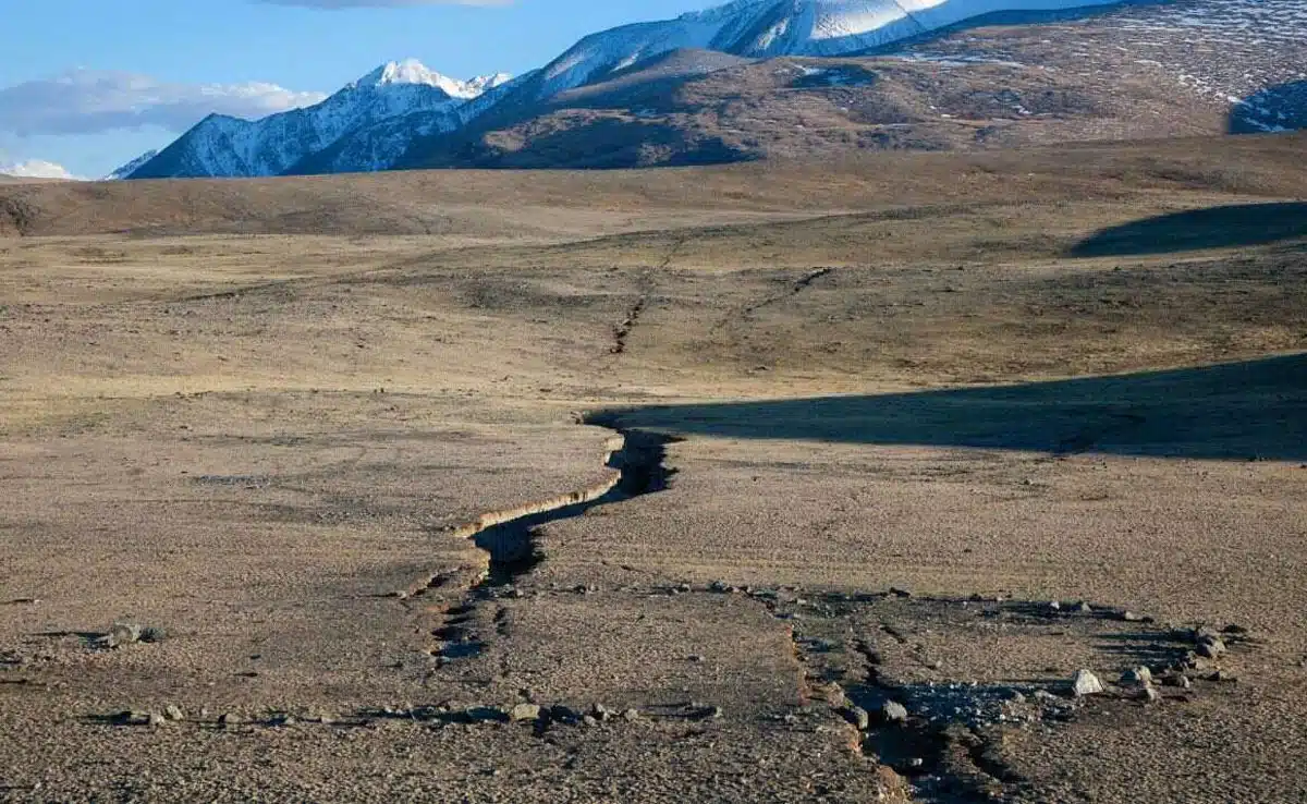 Earthquake of 6.3 magnitude in Afghanistan, tremors felt in Delhi-NCR, Jammu and Kashmir too