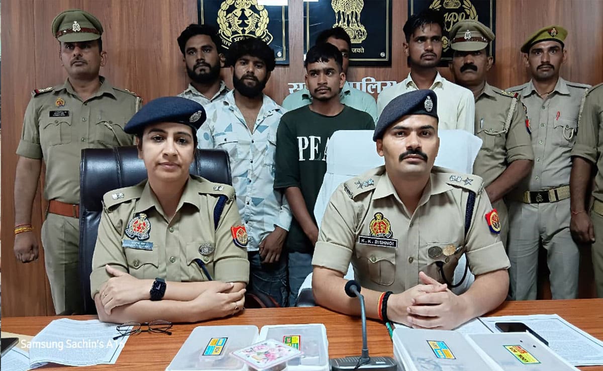 Fake Loan App Racket Busted in Sambhal, 5 Held
