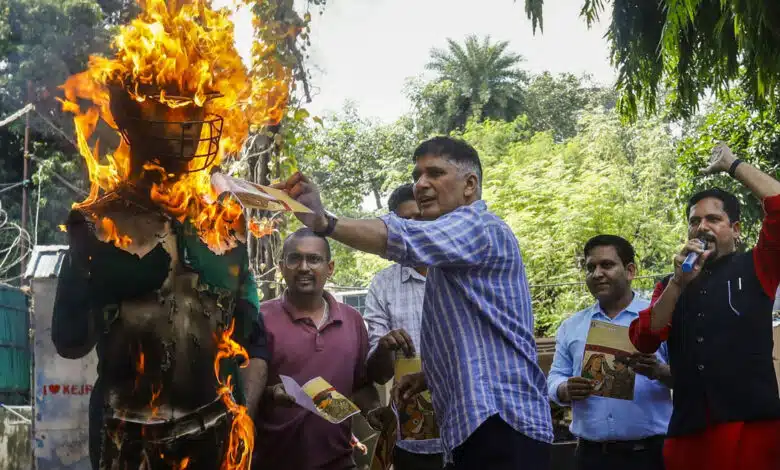 Voices of boycott grow louder before India-Pakistan Asia Cup match