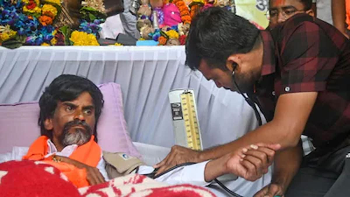 After agreement on Maratha reservation, worker ends fast, says- we have won