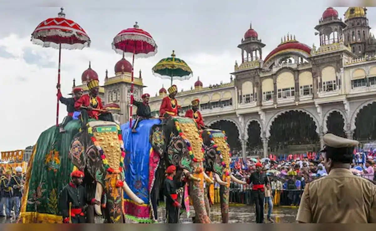 SC dismisses plea challenging Karnataka government's invitation to Banu Mushtaq for Dussehra festival