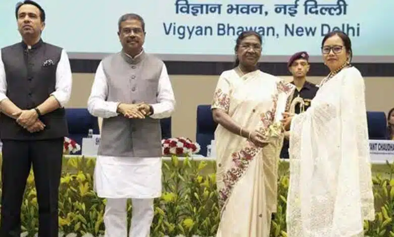 President Murmu will honor 45 teachers