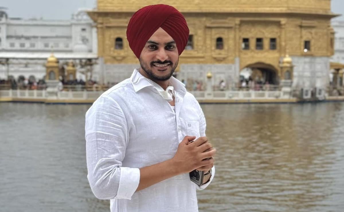 Punjabi star Rajvir Jawanda met with a road accident in Himachal, his condition is critical.
