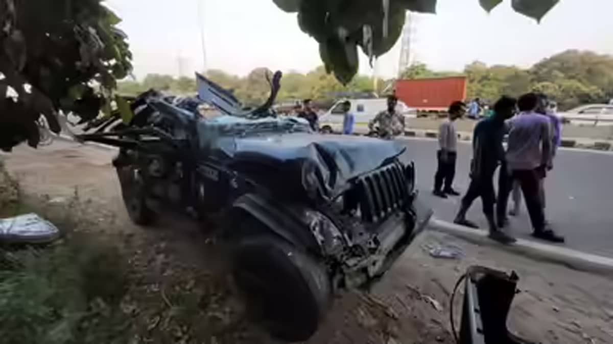 Gurugram: Five killed as speeding SUV hits divider at NH-48 Exit 9