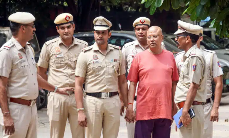 Police investigation reveals: Swami Chaitanyanand constantly changed hotels during his abscondence