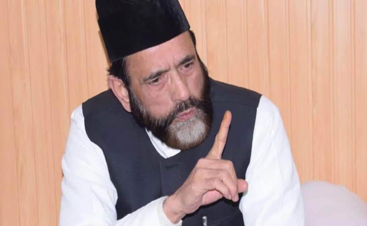 UP police arrested Tauqeer Raza after violent clashes in Bareilly