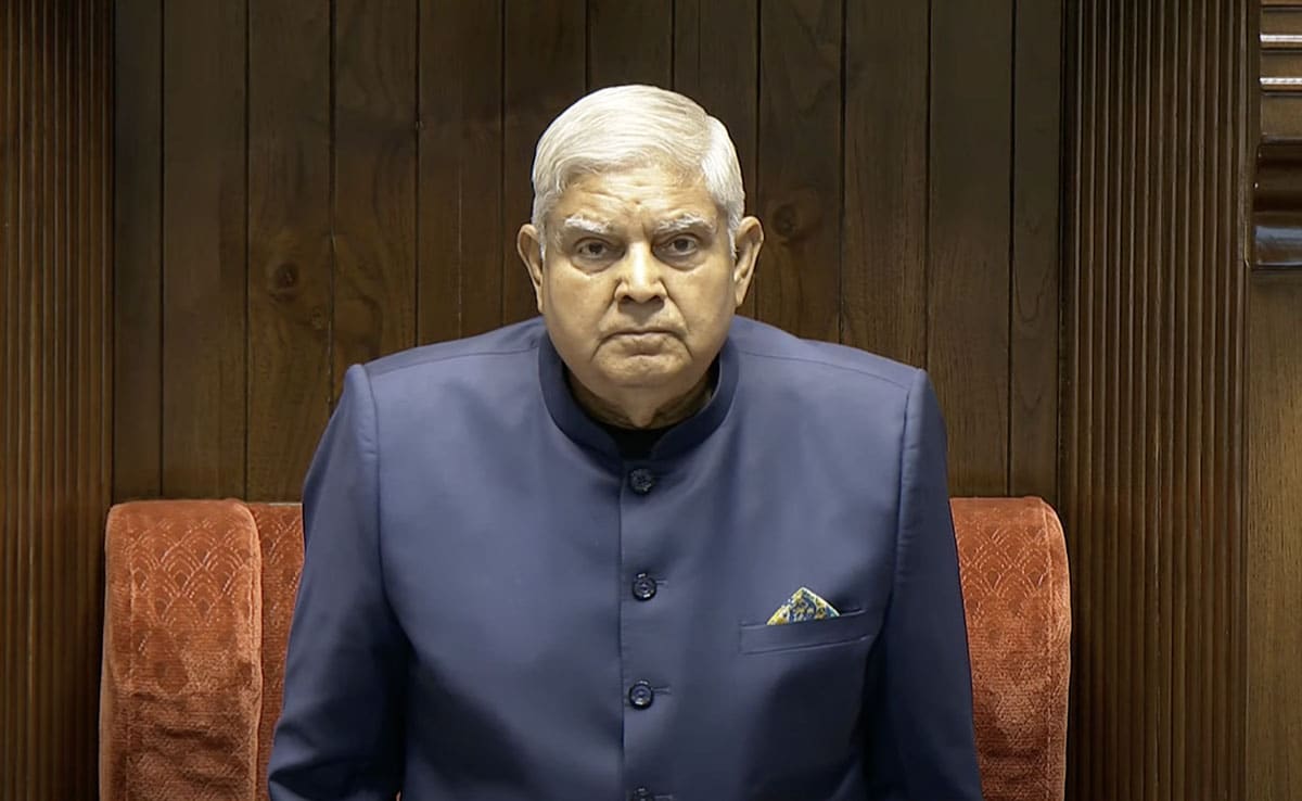 Voting begins for the new Vice President, PM Modi casts the first vote