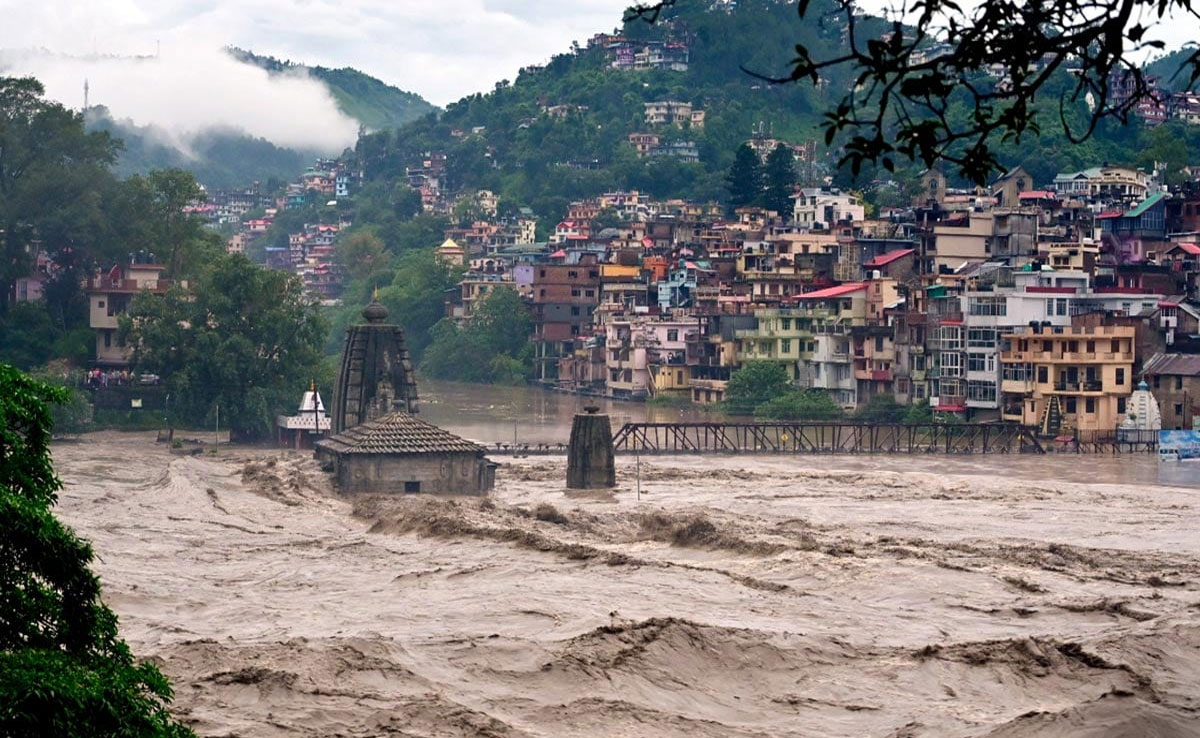 PM Modi conducted an aerial survey of disaster-hit Mandi and Kullu districts of Himachal Pradesh