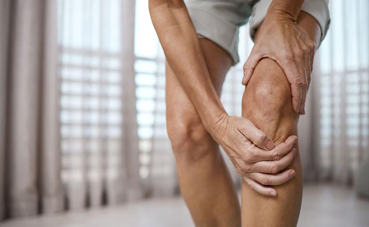 Knee pain will go away, get relief with these diet tips and supplements.