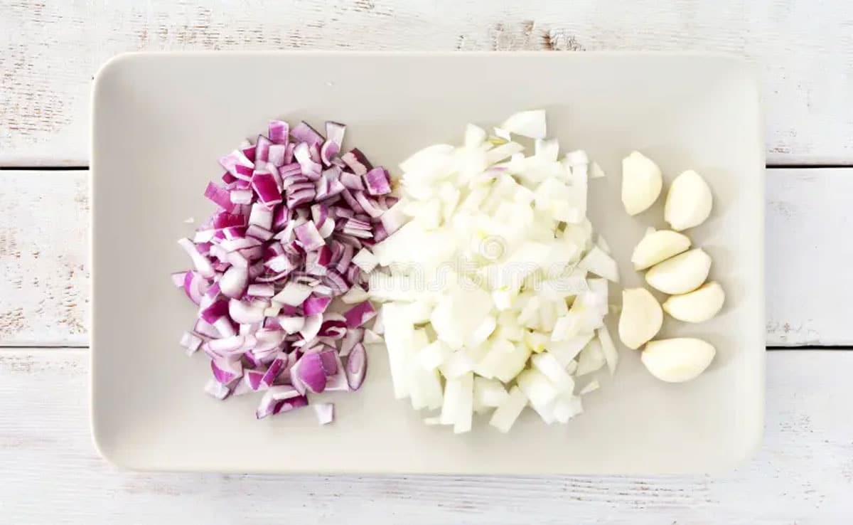 Why are onions and garlic not consumed during Navratri?