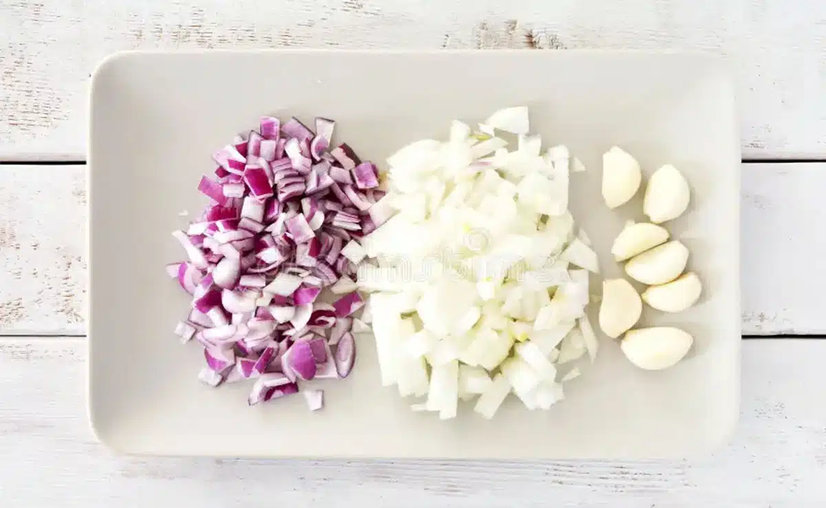 Why are onions and garlic not consumed during Navratri?
