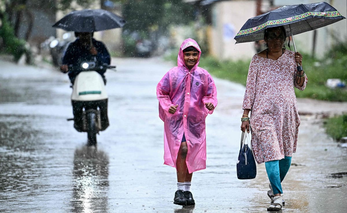 Delhi-NCR Weather: Sudden rain in many areas amid Dussehra celebrations