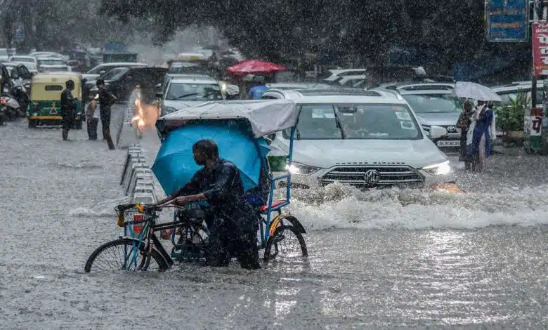 IMD warning: Red alert for heavy rains in Mumbai and Konkan, administration on high alert till September 30