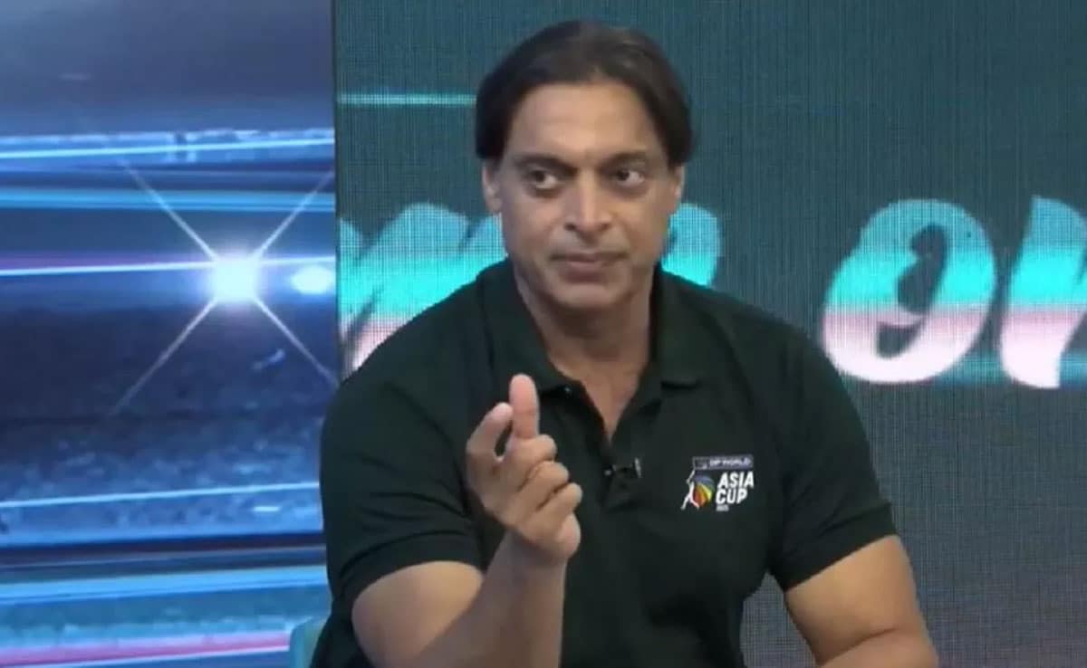 After a crushing defeat against India, Shoaib Akhtar vented his anger on the Pakistan team management.