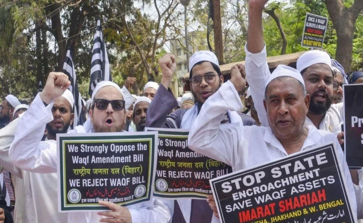 SC's big statement: No complete ban on Wakf Act, only some provisions suspended