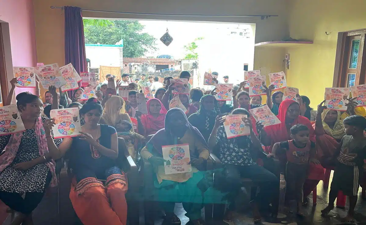 Under Mission Shakti 5.0, women were given information about safety and schemes in Sambhal.