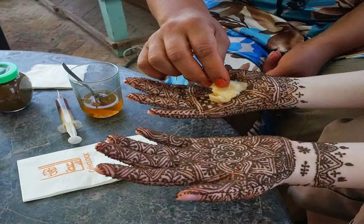 Karwa Chauth 2025: 6 Unique Tips for Darker and Longer-Lasting Mehendi