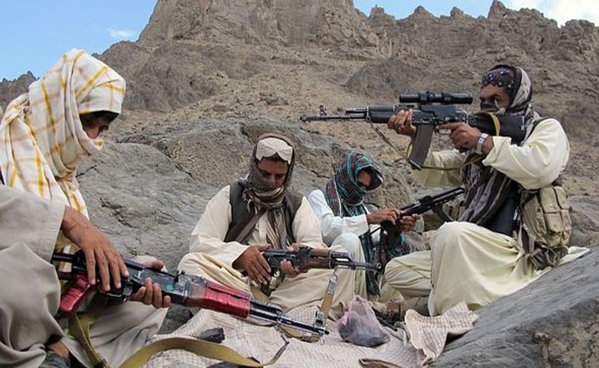 Pakistan: Several bogies of Jaffar Express derailed in explosion, seven injured