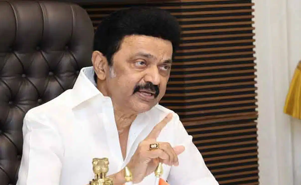 Tamil Nadu: Heavy rains lash Chennai, IMD issues 'red' alert; CM Stalin reviews situation