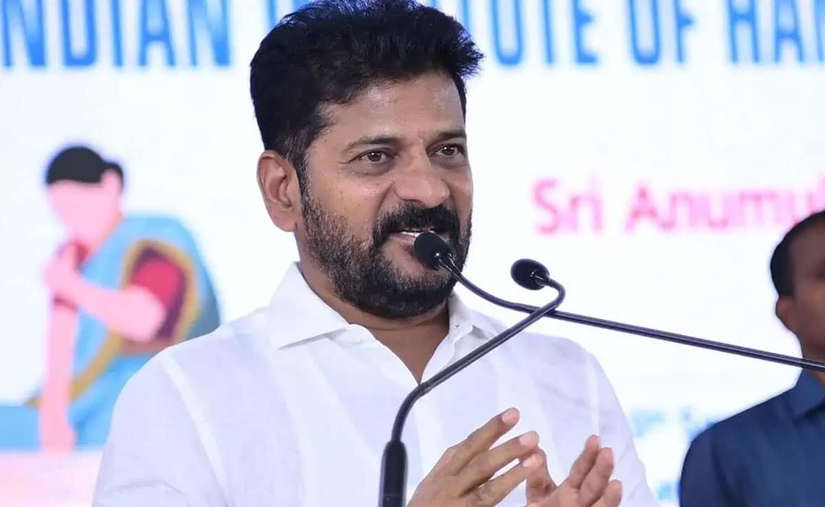 Supreme Court sets back Telangana government, stays OBC quota hike in local bodies