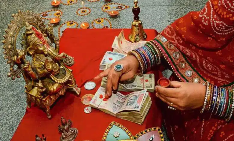 Dhanteras 2025: Don't donate these 4 things, or you might suffer losses.
