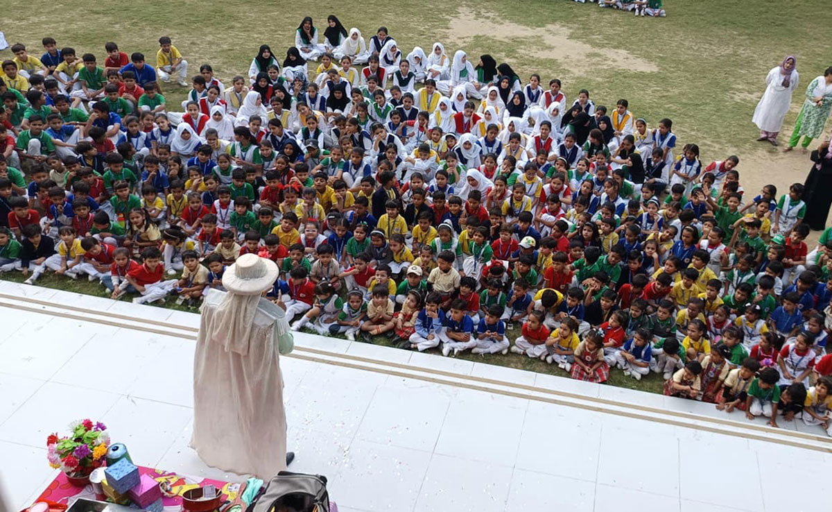 Grand Magic Show in Sambhal School