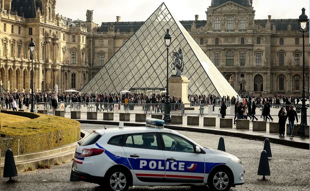 Paris police arrest suspects in Louvre crown jewel theft