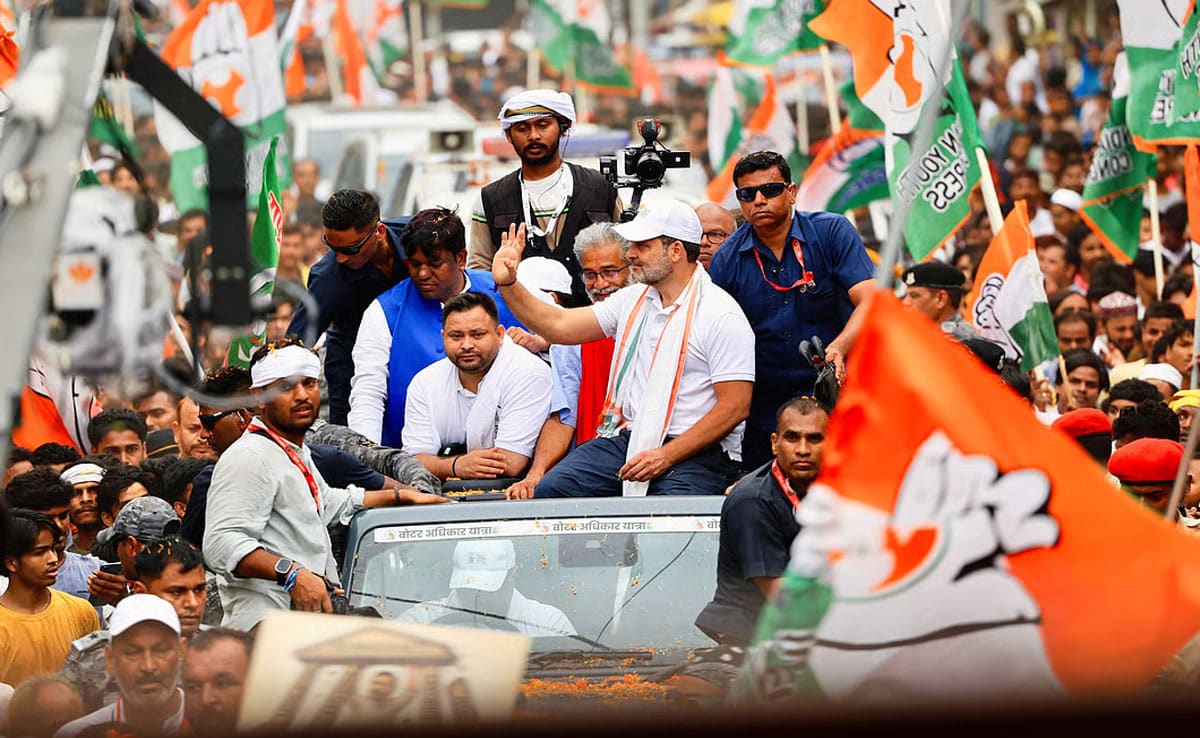 New twist in Bihar elections: Grand Alliance vs. Grand Alliance on 12 seats, find out who is facing each other.