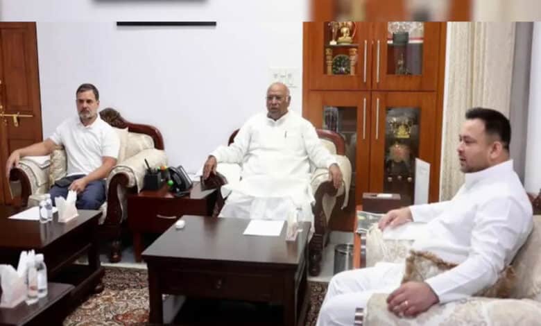 Bihar Polls: Grand Alliance seat-sharing finalised? RJD's Tejashwi Yadav meets Congress