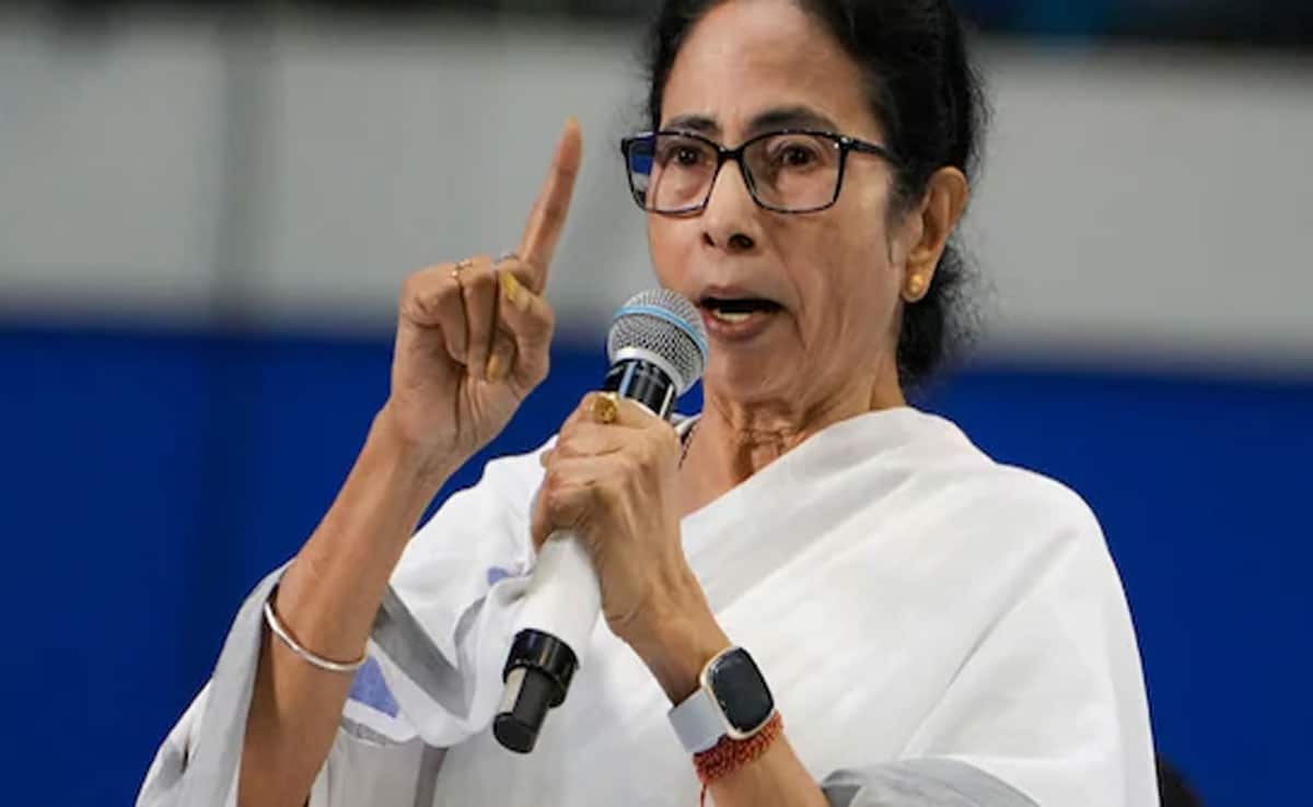 Mamata Banerjee urges PM Modi to cancel appointment of Gorkha interlocutor